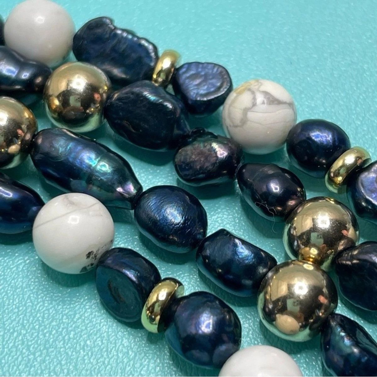 Other Handmade Crafted Pearl Stone Beaded Flower Pendant Layered Size ONE SIZE - 5 Thumbnail