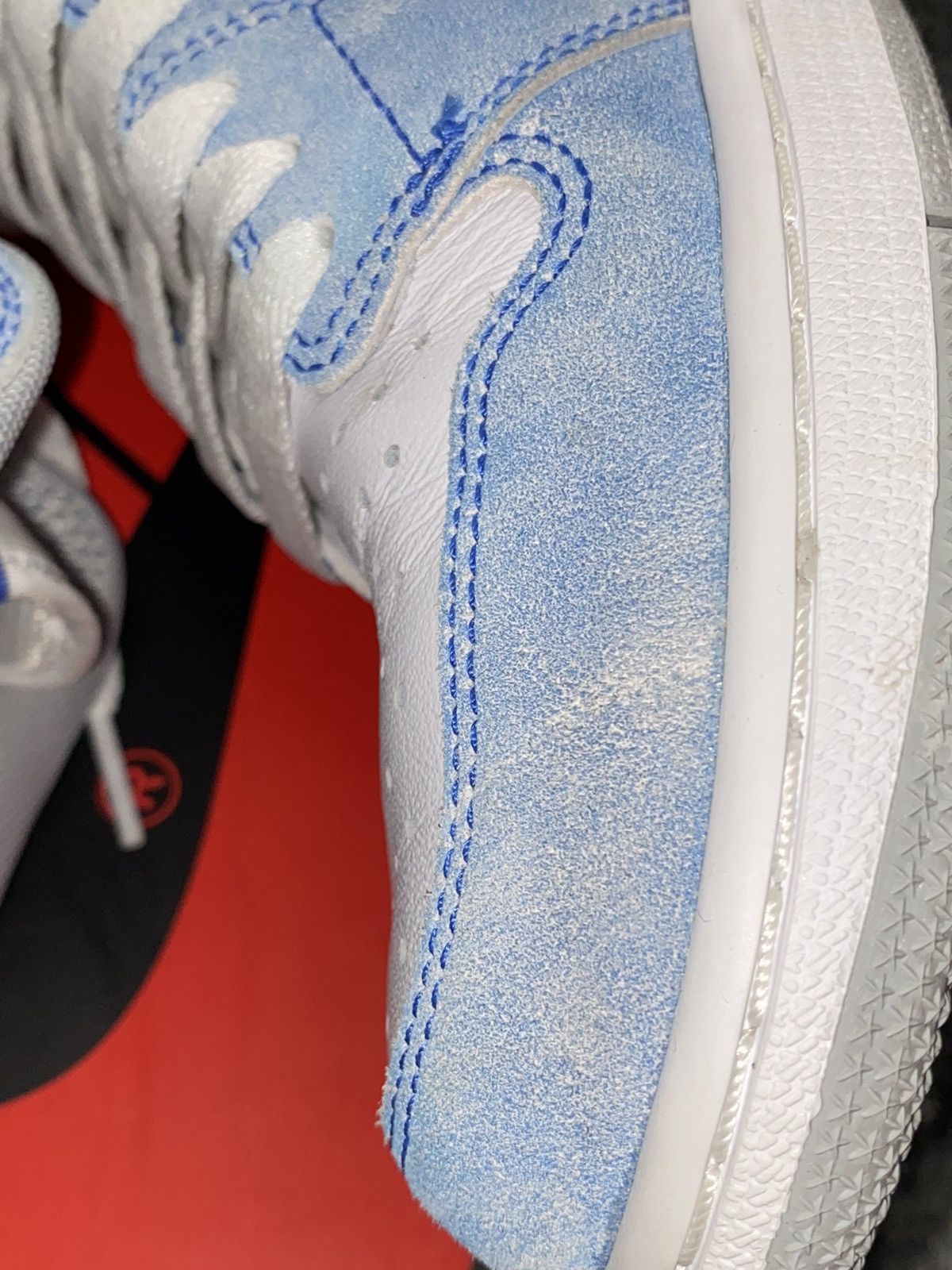 Jordan Brand × Nike Jordan 1 Retro High Hyper Royal Smoke Grey Size US 9.5 / EU 42-43 - 3 Thumbnail