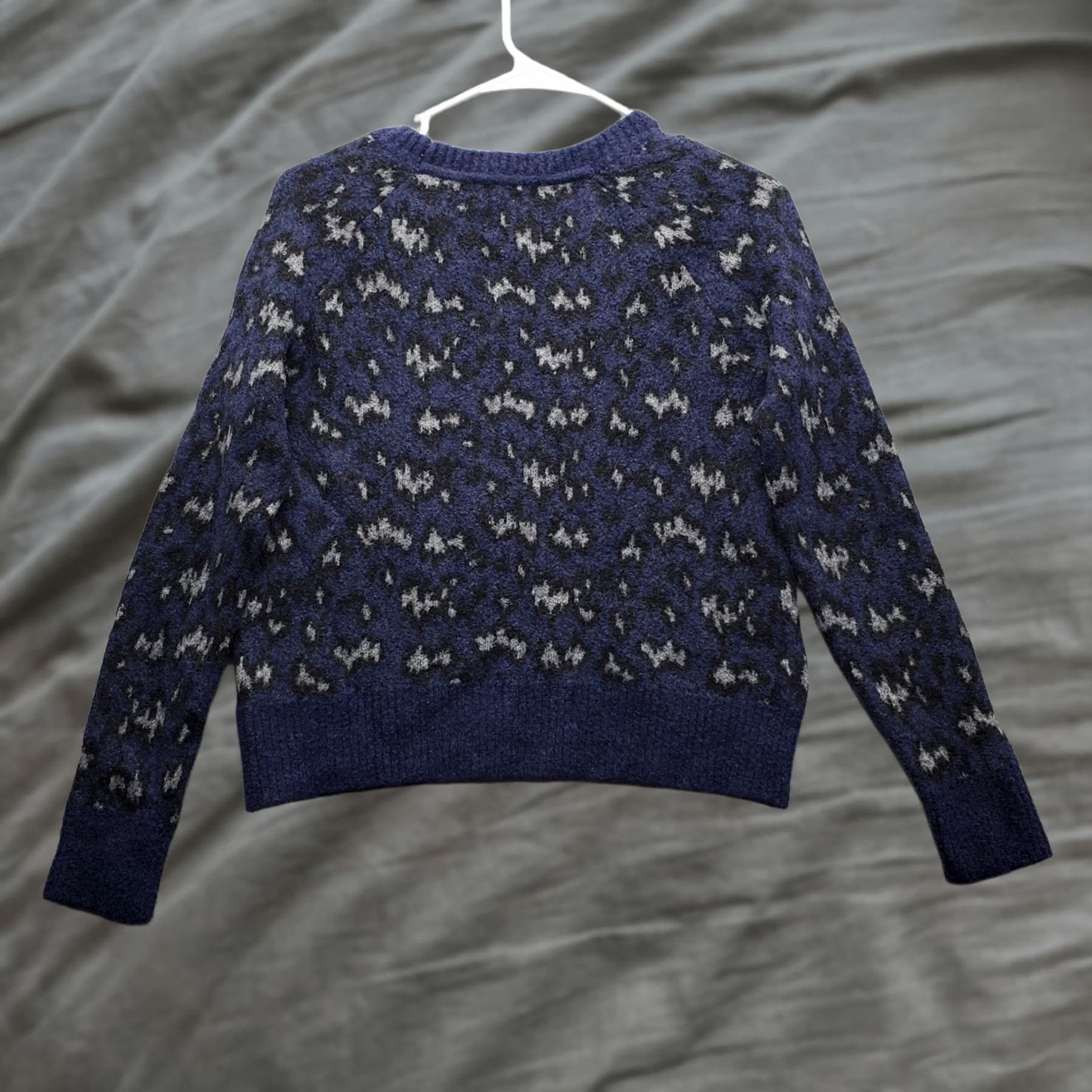 Athleta Athleta Hawthorn Sweater Women XS Multicolor Animal Print Merino Wool Knit Round Neck, Pullover, Raglan Sleeve, Casual, Fall Winter, Size XS Women Size XS / US 0-2 / IT 36-38 - 1 Thumbnail