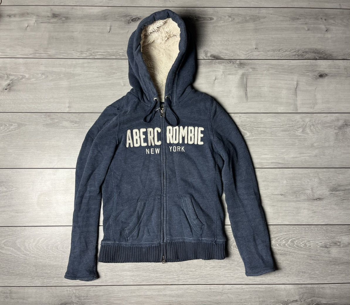 Abercrombie & Fitch Abercrombie&Fitch zip hoodie y2k varsity size Medium Size M / US 6-8 / IT 42-44 - 1 Thumbnail