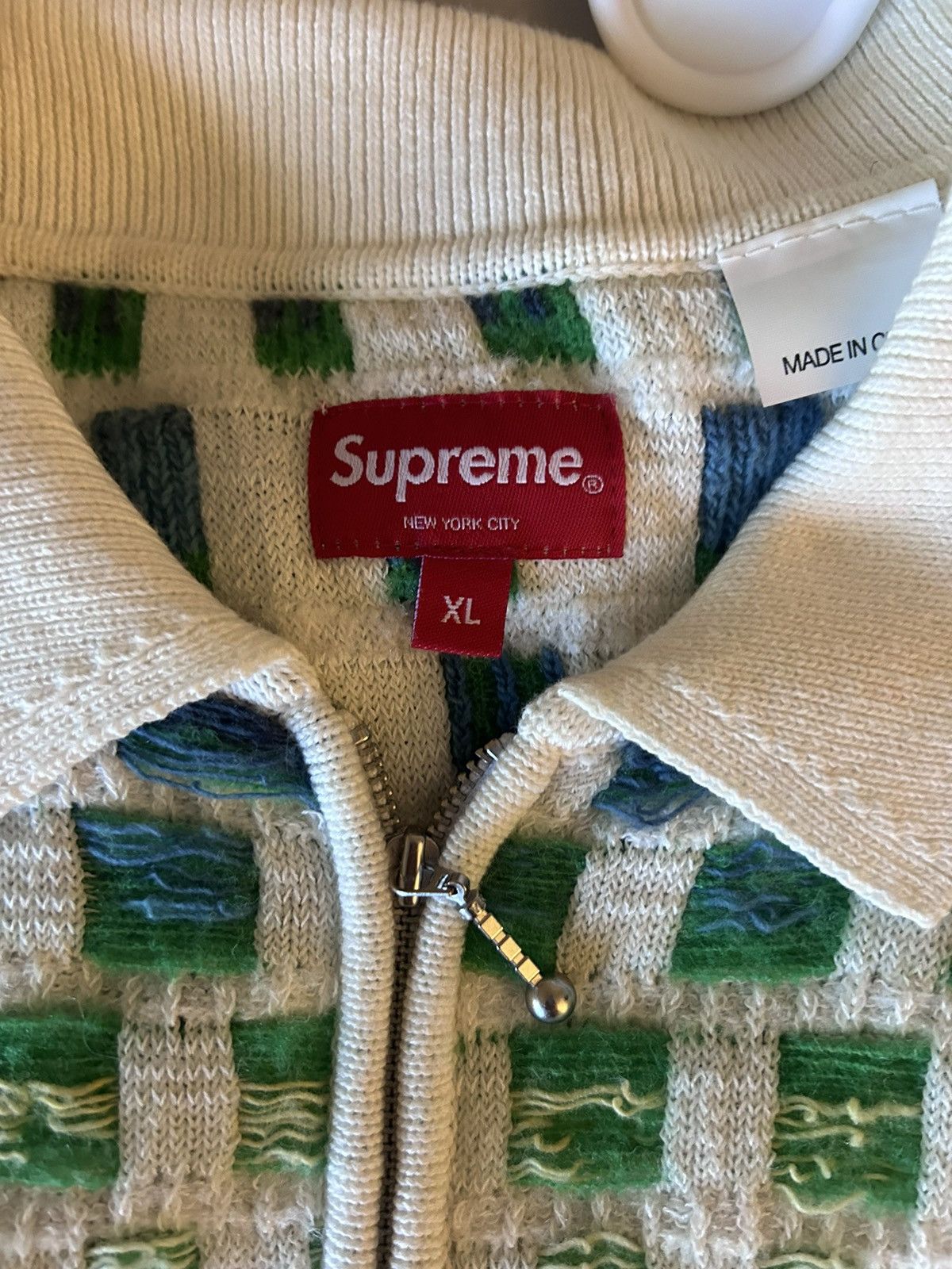 Supreme Supreme SS23 Gradient Grid Zip Up Polo Size US XL / EU 56 / 4 - 6 Thumbnail