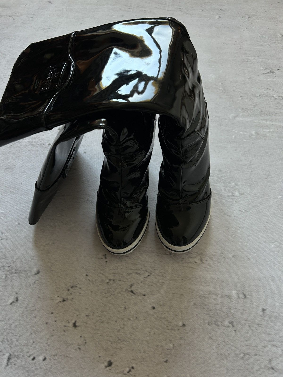 Dolce & Gabbana 💥RARE Vintage Dolce & Gabbana Patent Leather Boots Black💥 Size US 8 / IT 38 - 5 Thumbnail