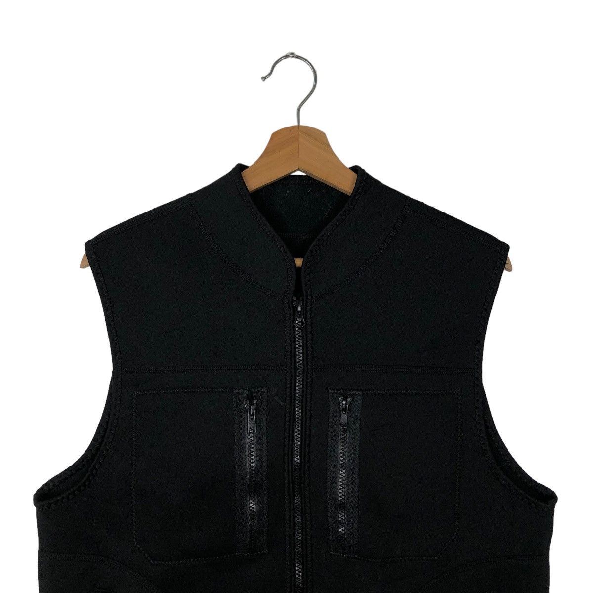 Japanese Brand 🔥RARE UTILITY TANK TOP VEST CANADA FLAG Size US M / EU 48-50 / 2 - 2 Thumbnail