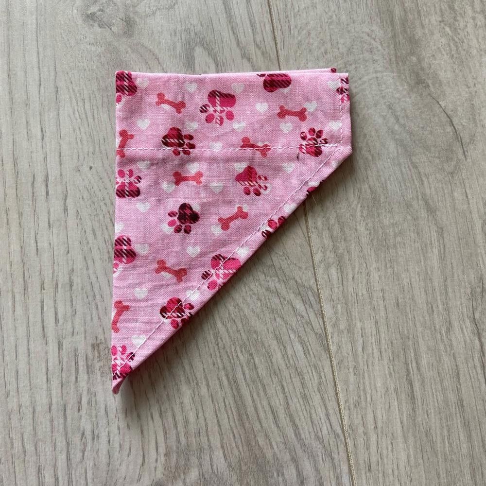 Designer Pink classic dog bandana Size ONE SIZE - 2 Thumbnail