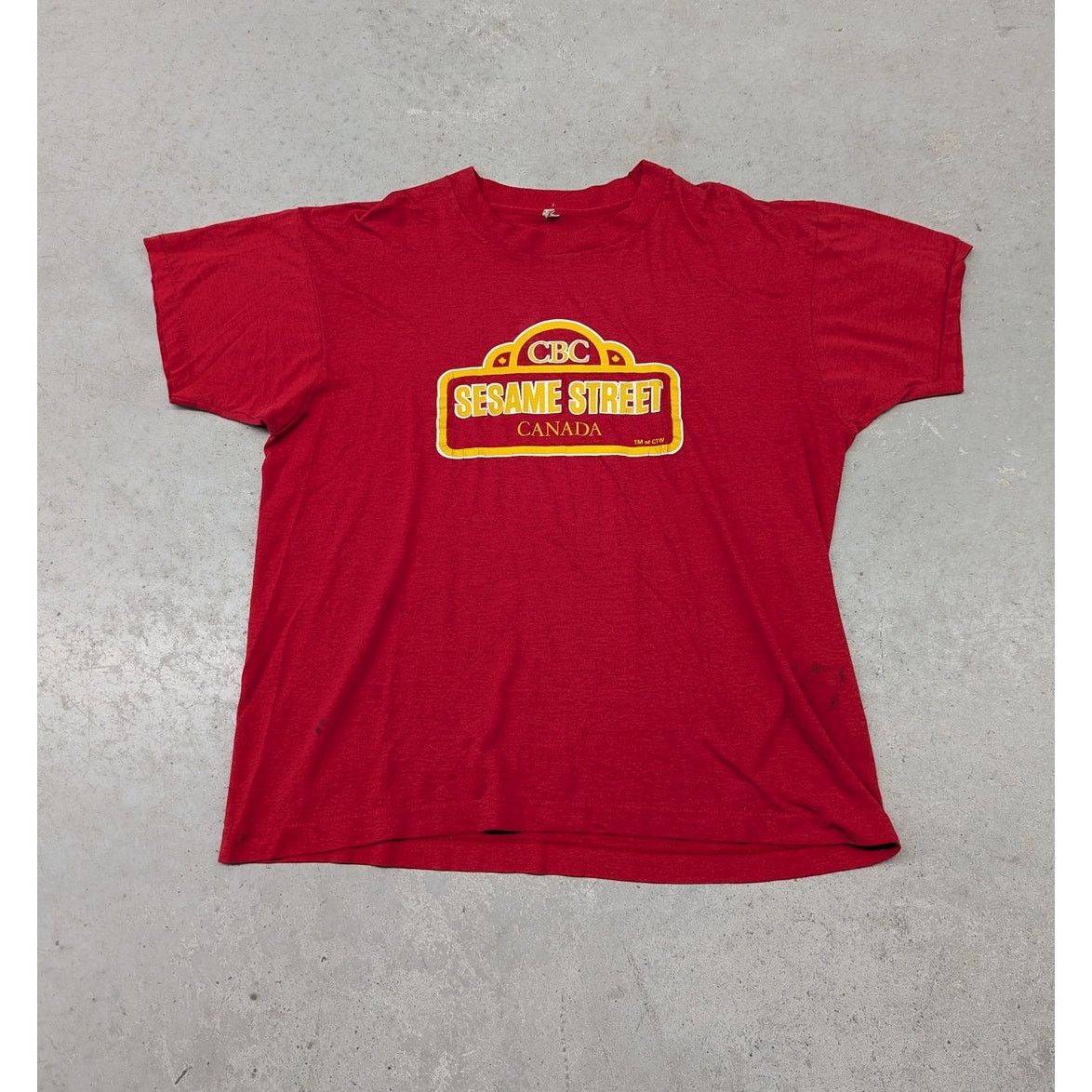 Vintage Vintage 80s Sesame Street Canada CBC TV promo t-shirt Size US M / EU 48-50 / 2 - 1 Thumbnail