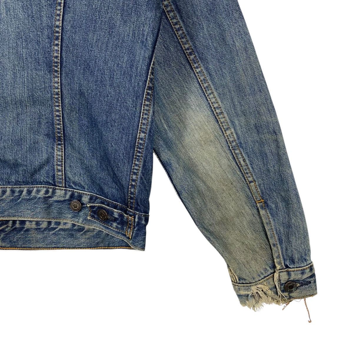 Levi's Levi's Type III Denim Trucker Distressed Jacket L Size Size US L / EU 52-54 / 3 - 18 Thumbnail