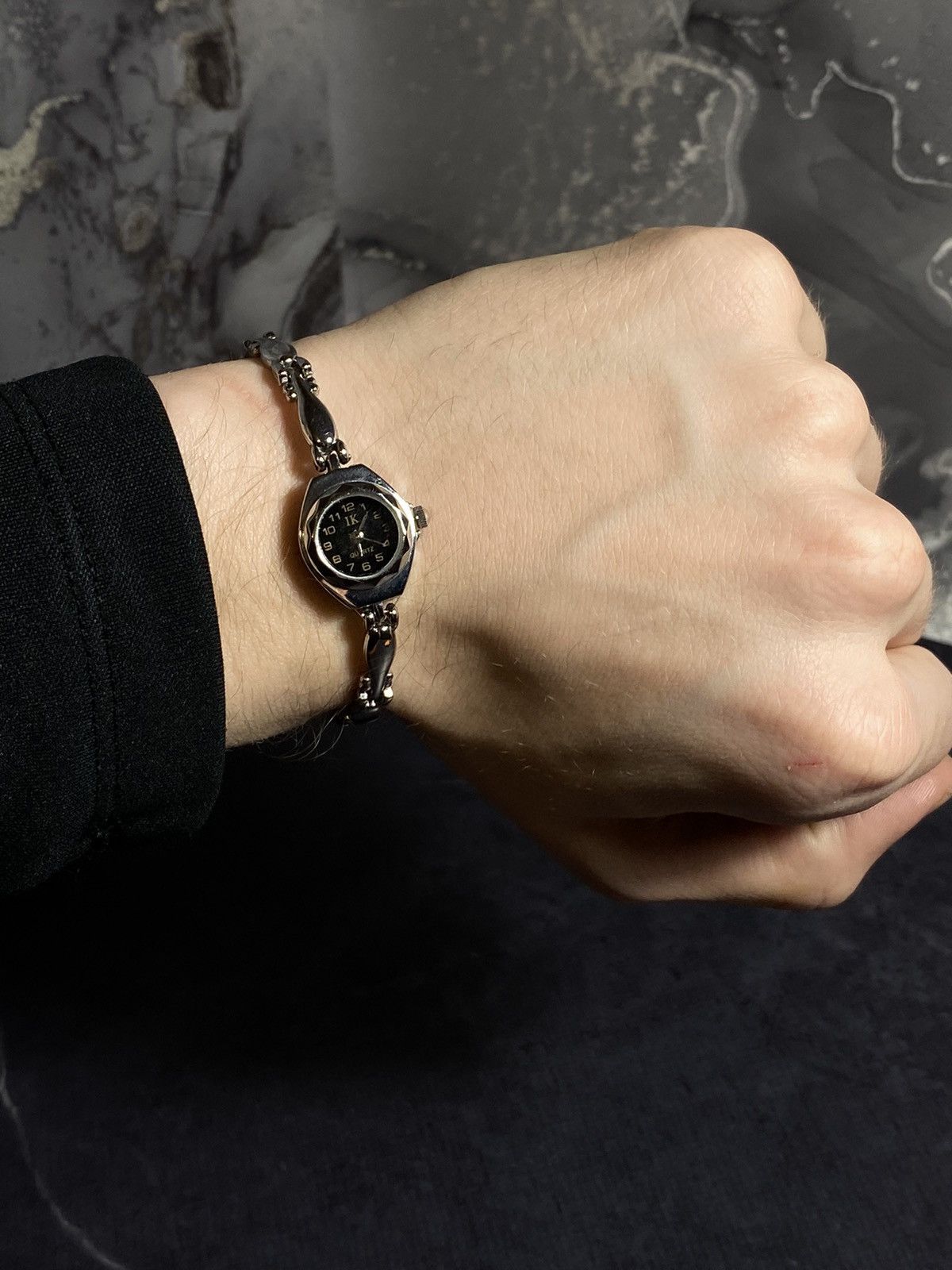 Japanese Brand Vintage Elegant Silver Bracelet Watch – Japanese Brand Size ONE SIZE - 1 Thumbnail