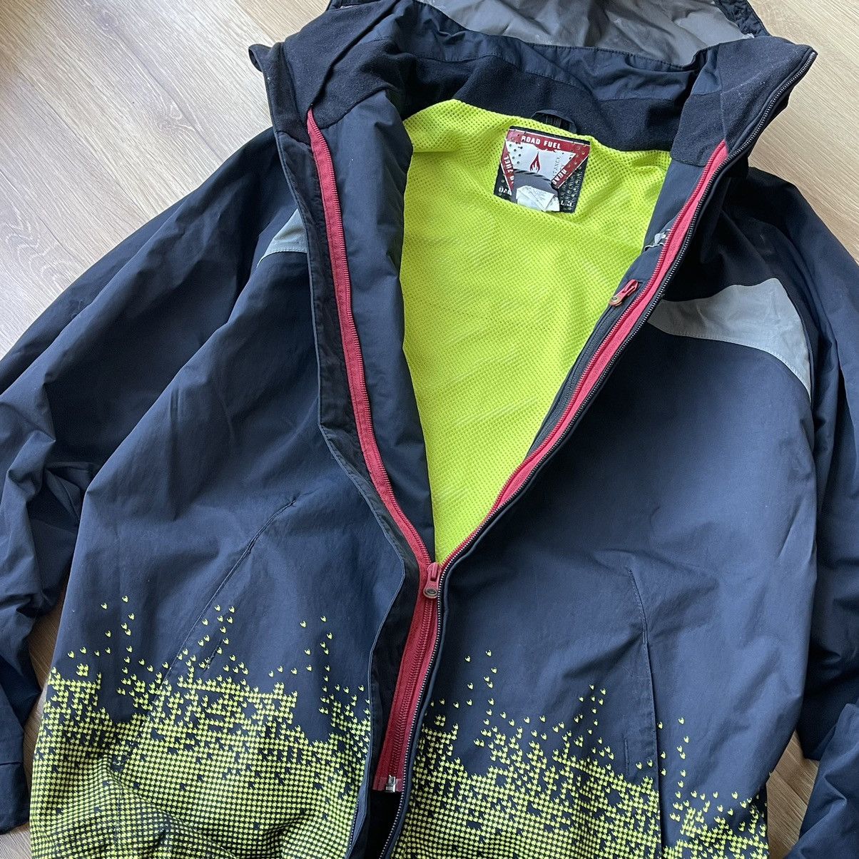Oakley 00s Oakley Road Fuel 3 Ski Hooded Jacket Cyber Outdoor Tech Size US M / EU 48-50 / 2 - 17 Thumbnail