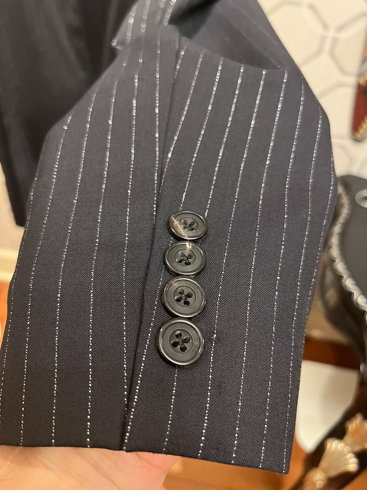 Alexander McQueen Alexander McQueen Silver Thread Beetle Brooch Suit Size US M / EU 48-50 / 2 - 2 Thumbnail
