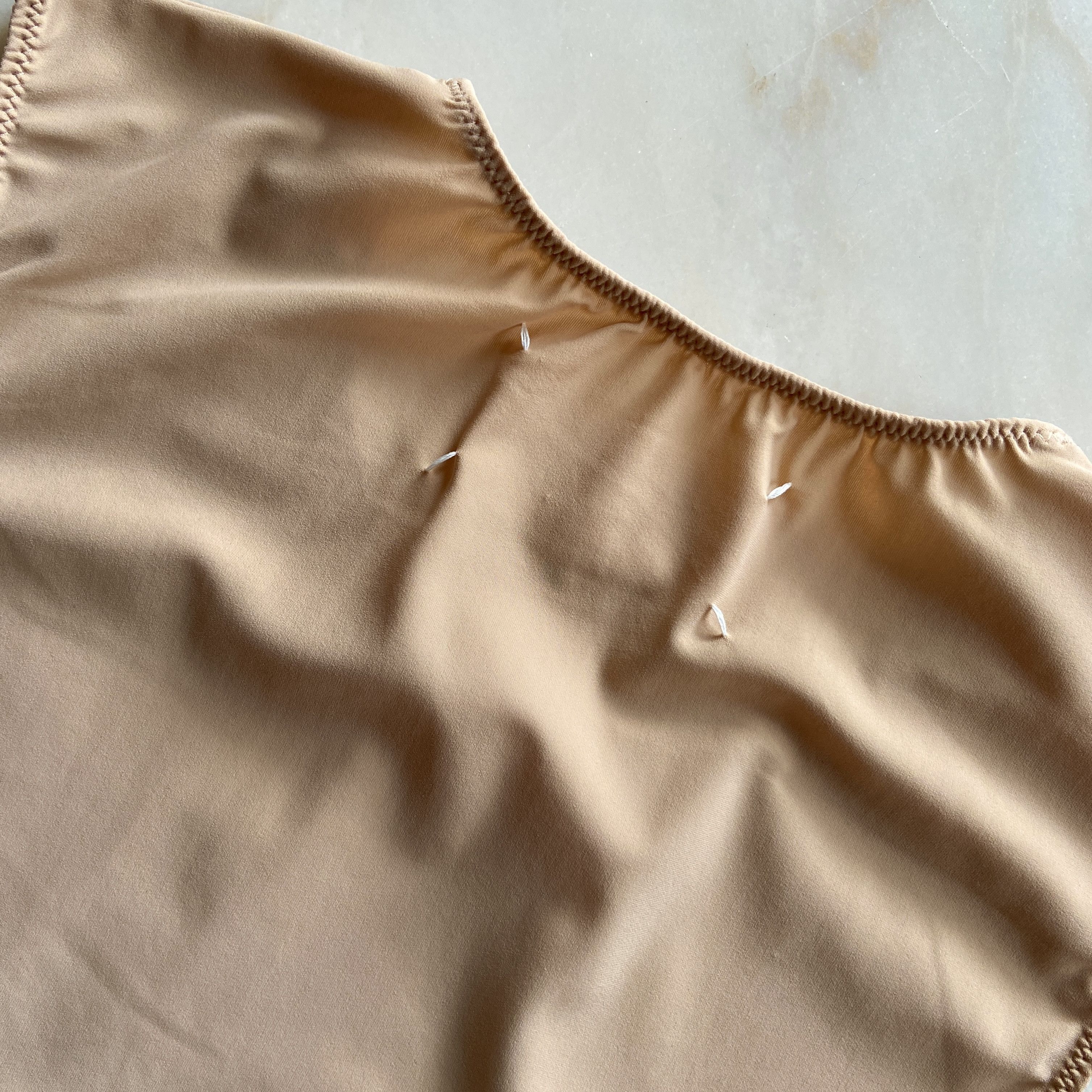 Maison Margiela MAISON MARGIELA BEIGE SLEEVELESS STRETCH JERSEY BODYSUIT Size XS / US 0-2 / IT 36-38 - 5 Thumbnail