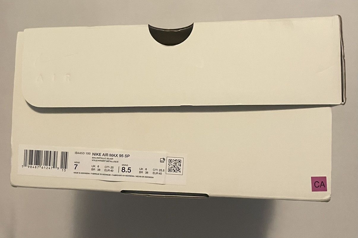Nike × Undefeated Nike Air Max 95 SP Undefeated Sail Size US 7 / EU 40 - 7 Thumbnail