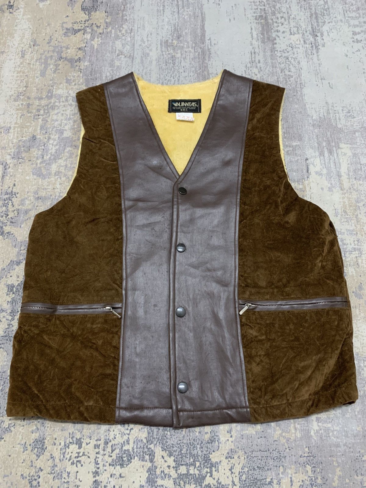 Japanese Brand Vintage ALIANTAS Suede Hunting Outdoor Sherpa Vest Size US M / EU 48-50 / 2 - 2 Thumbnail