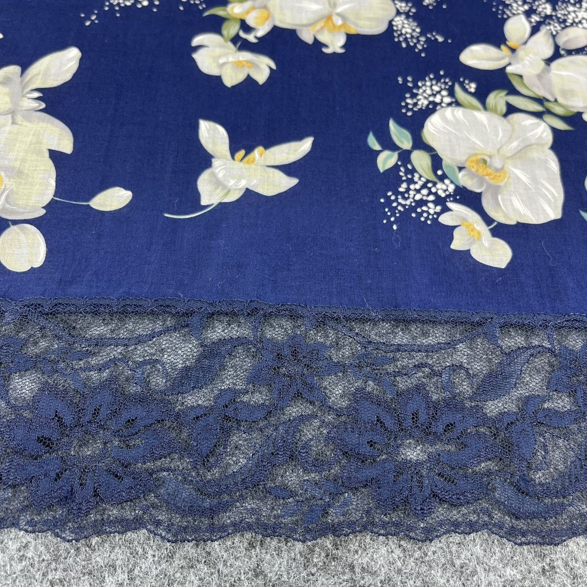 Hanae Mori × Japanese Brand Hanae Mori Bandana / Handkerchief / Neckerchief B101 Size ONE SIZE - 7 Thumbnail
