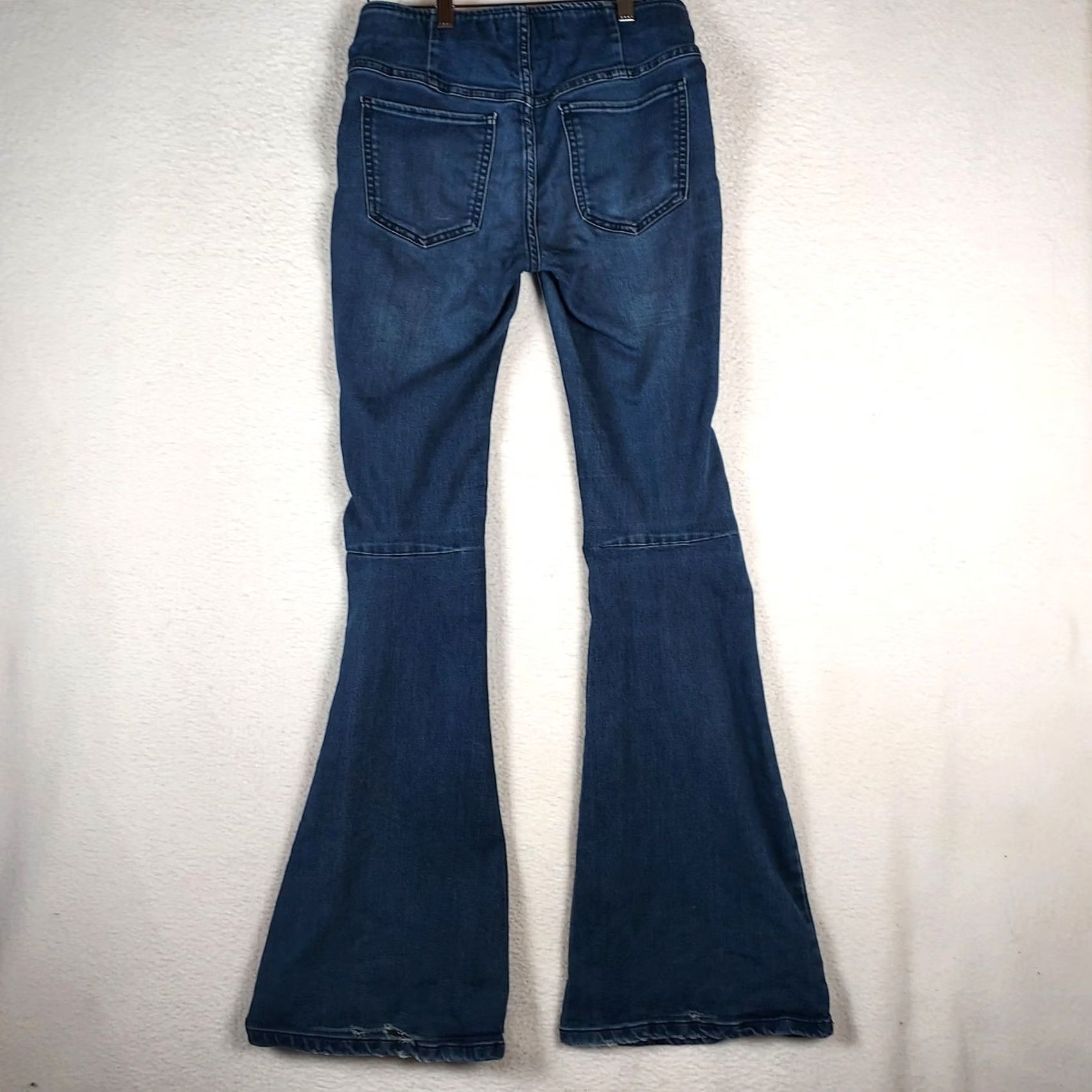 Free People VINTAGE? No — Free People Jeans Flared Women’s 26 Blue Denim Stretch Pull On 5-Pocket Festival Bohemian Shirt? Size 26" / US 2 / IT 38 - 2 Thumbnail