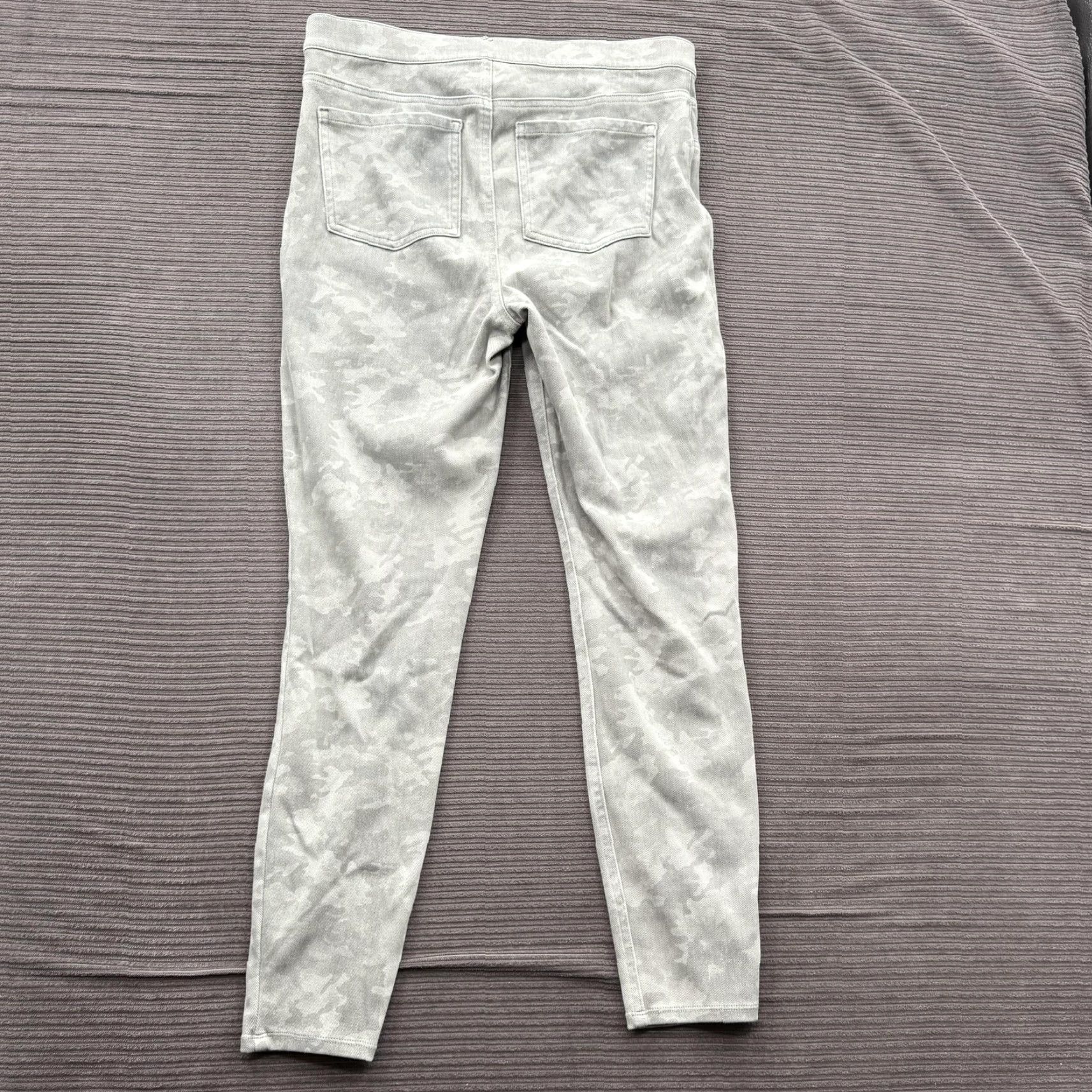Spanx SPANX Pants Womens Large Gray Camo Stretch Skinny Leggings Pull On Size 36" / US 14 / IT 50 - 2 Thumbnail
