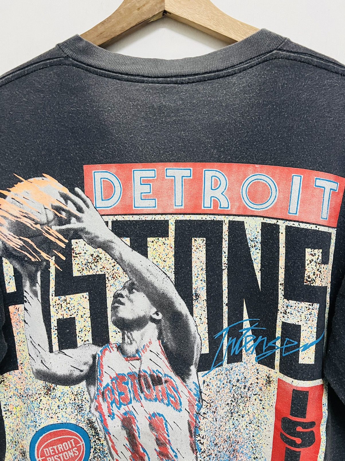 NBA Vintage Isiah Thompson Detroit Pistons Magic Johnson Tee Size US M / EU 48-50 / 2 - 11 Thumbnail