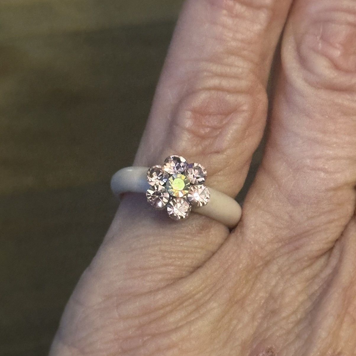 Vintage Vintage pink rhinestone flower ring Size ONE SIZE - 2 Thumbnail