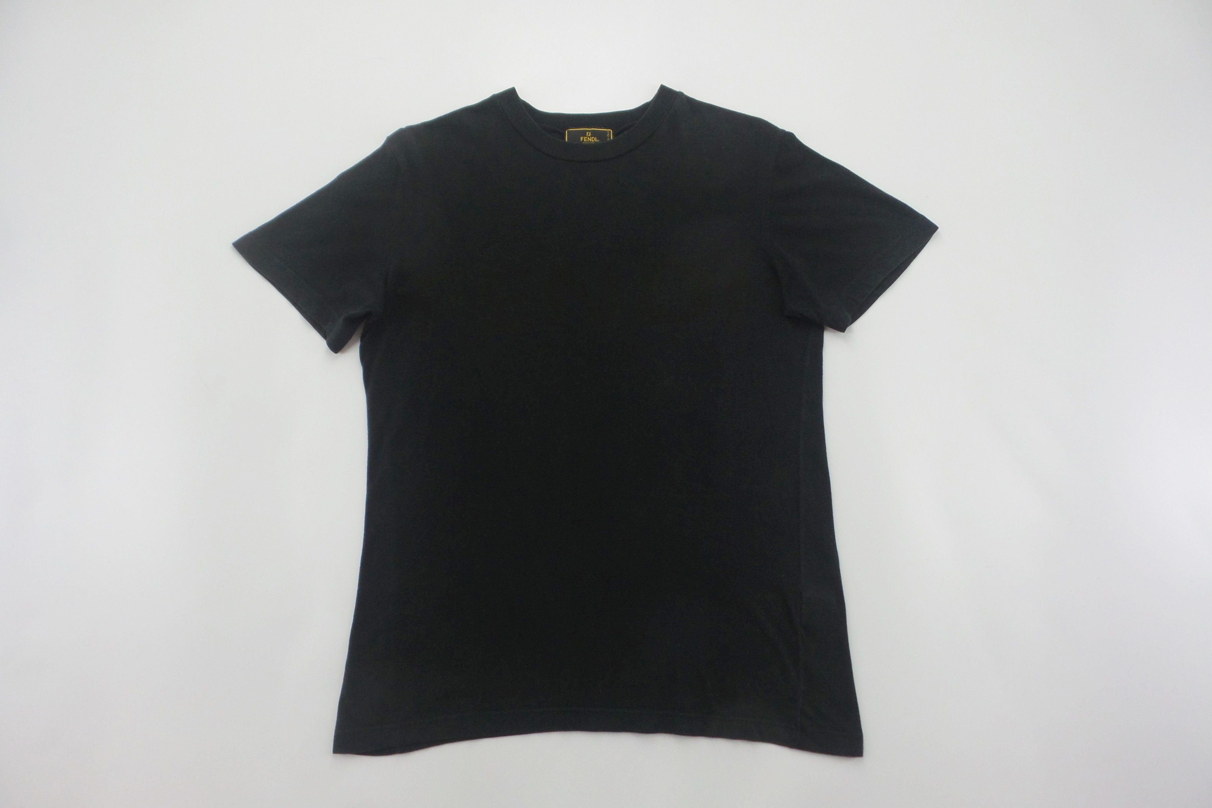 Fendi Fendi Fading Big Spell Out T-shirts Size XS / US 0-2 / IT 36-38 - 1 Thumbnail