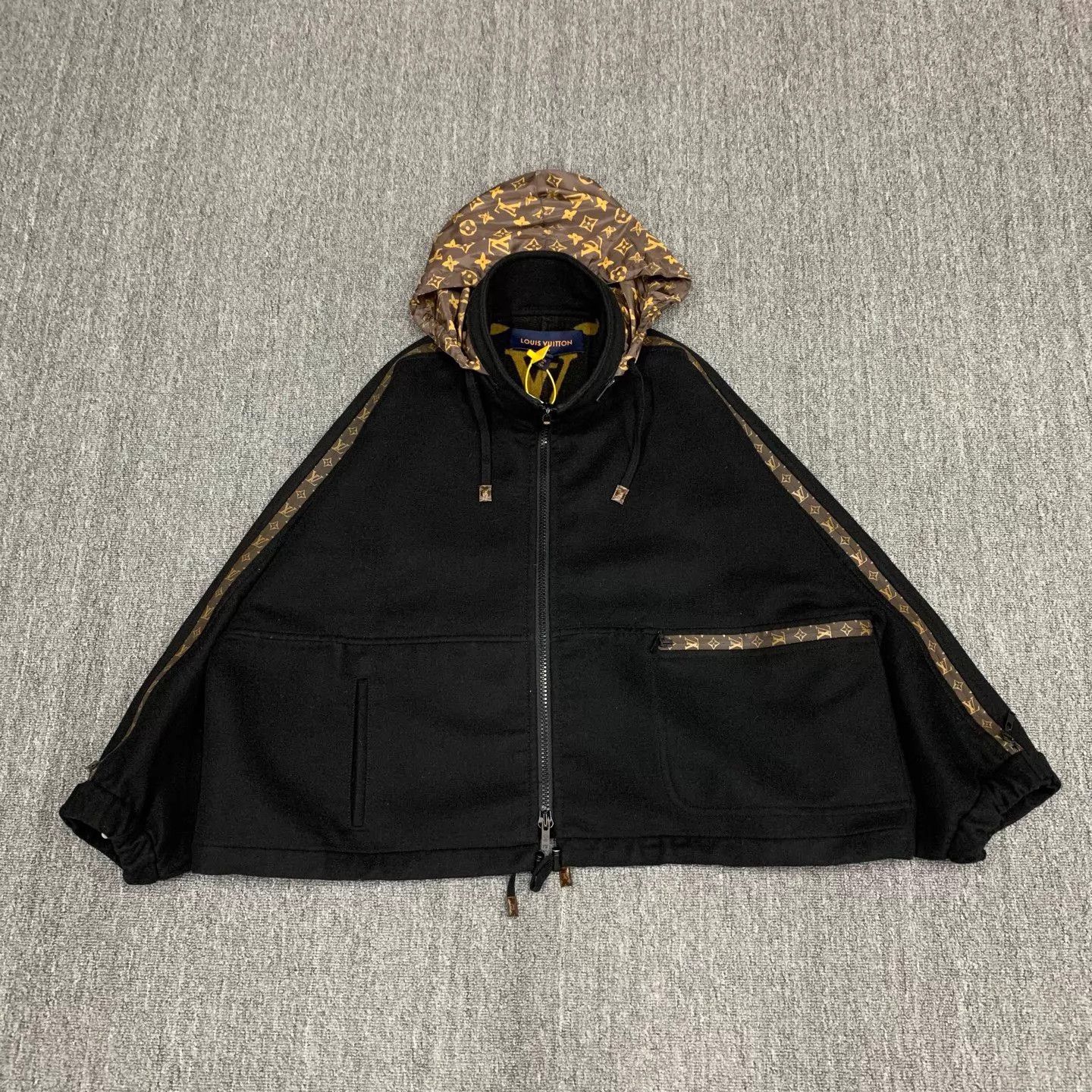 Louis Vuitton LV Monogram All Over Wool Coat Black Lining 40 Size M / US 6-8 / IT 42-44 - 3 Thumbnail