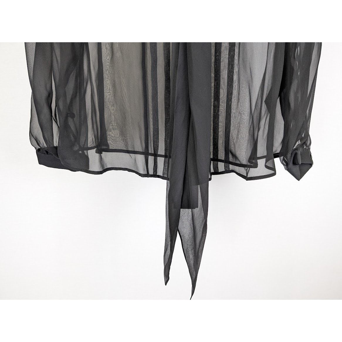 Saint Laurent Paris o1rshd1 Lavallière silk crêpe de chine shirt in Black Size US M / EU 48-50 / 2 - 5 Thumbnail
