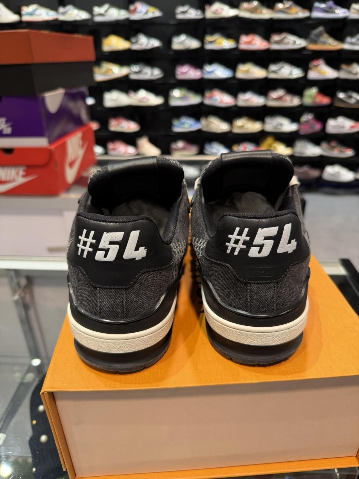 Louis Vuitton Size 7.5LV/8.5US - Louis Vuitton Trainer ' Black ' $1200 Size US 8.5 / EU 41-42 - 10 Thumbnail
