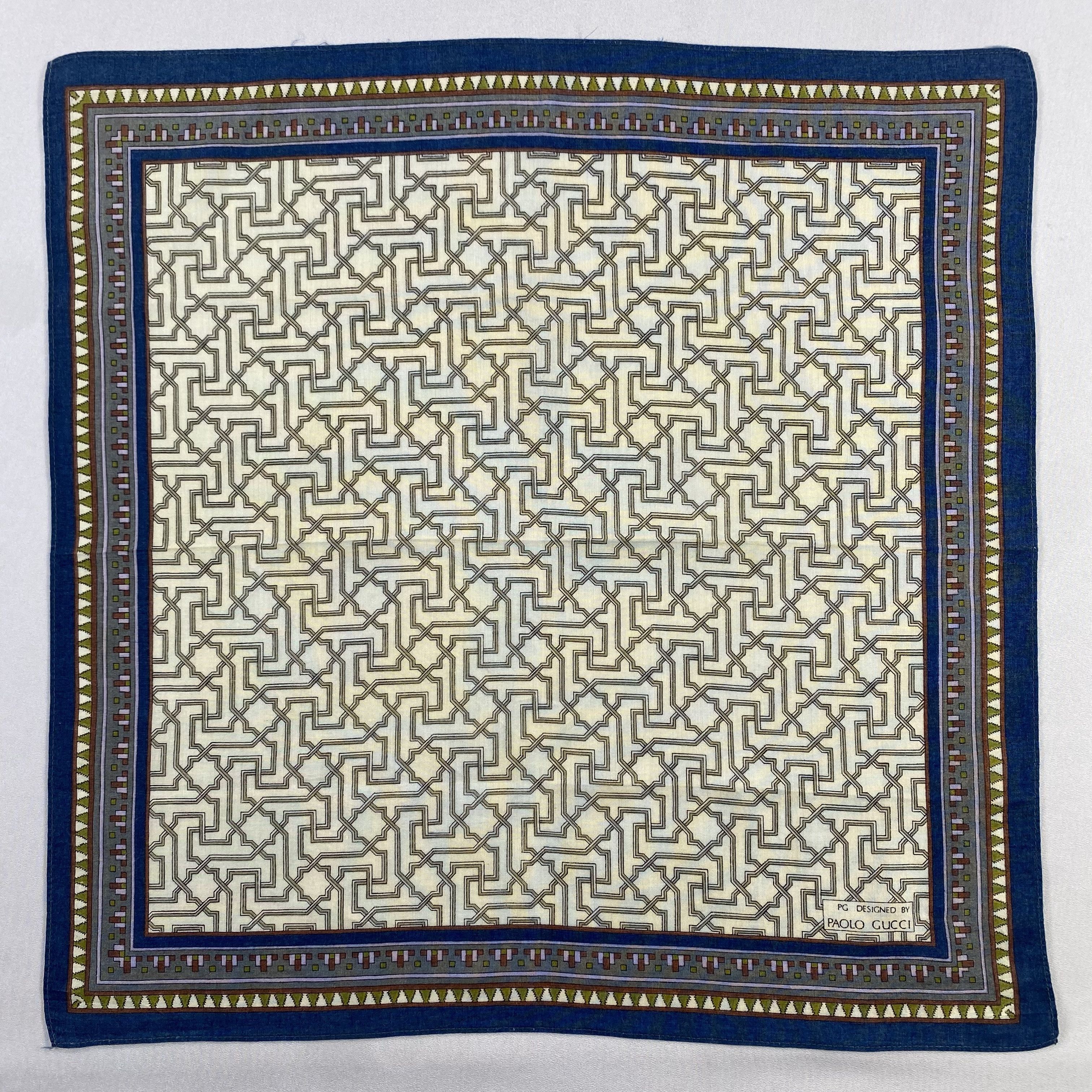 Paolo Gucci × Vintage Paolo Gucci Handkerchief / Neckerchief / Bandana-P1512 Size ONE SIZE - 1 Thumbnail