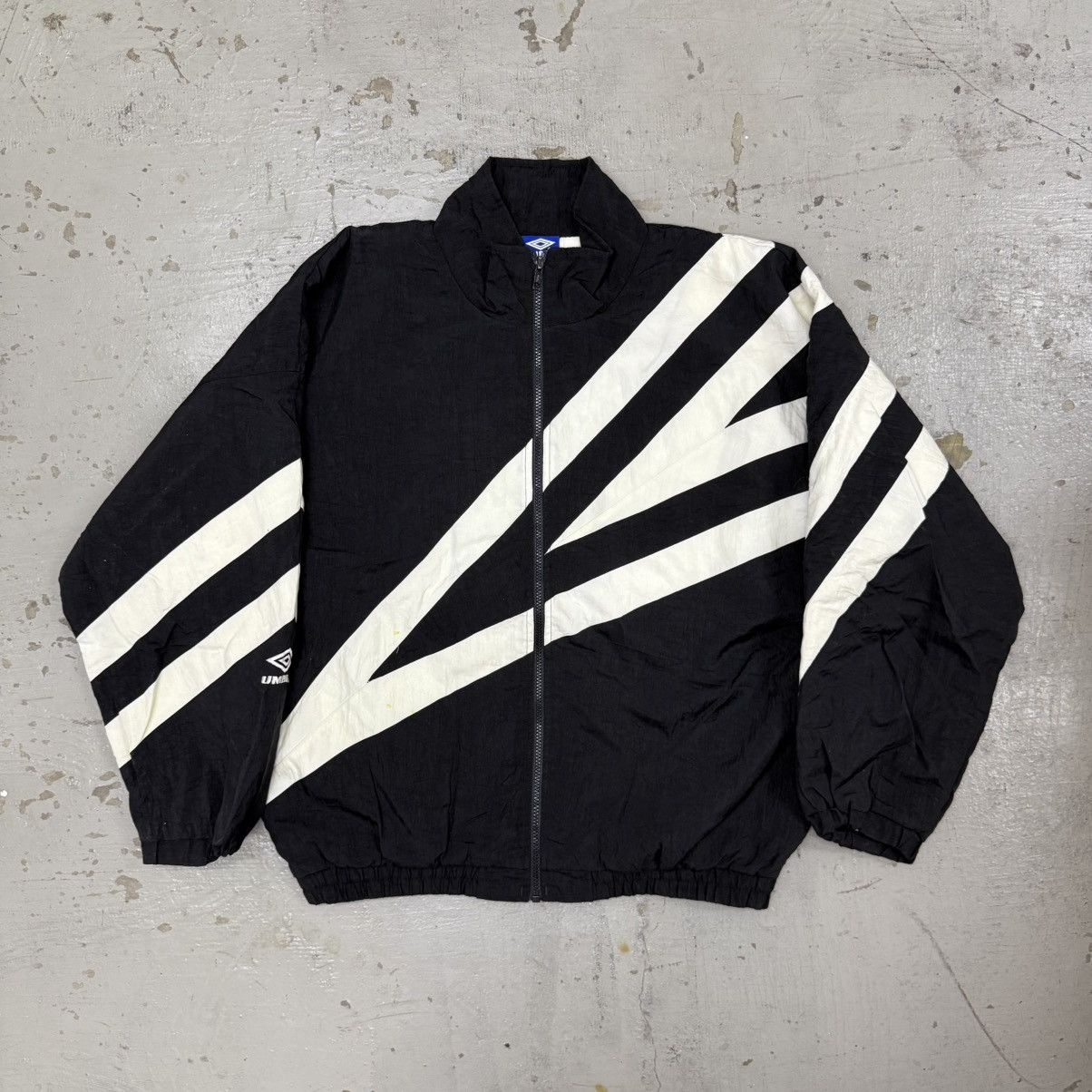 Vintage 90s Umbro Quilted Windbreaker Jacket big logo