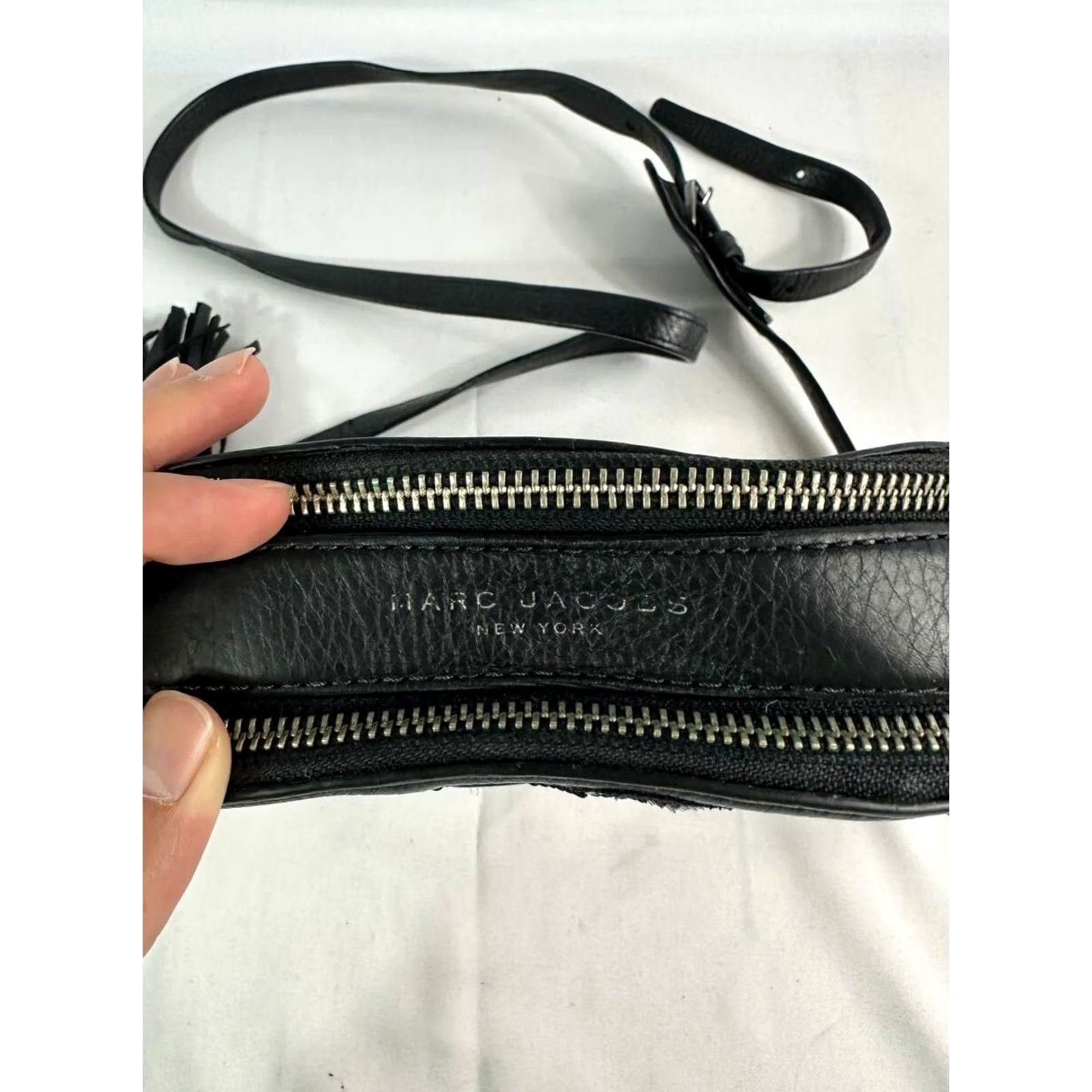 Marc Jacobs Marc Jacobs The Snapshot Crossbody Bag Leather Black Womens Size ONE SIZE - 4 Thumbnail