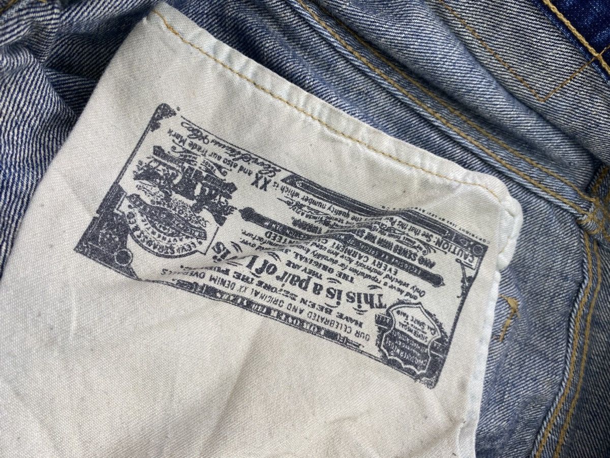 Levi's Vintage Clothing 00s Vintage Levis 501 Distressed Straight 32x33 Faded Jeans Size US 30 / EU 46 - 15 Thumbnail