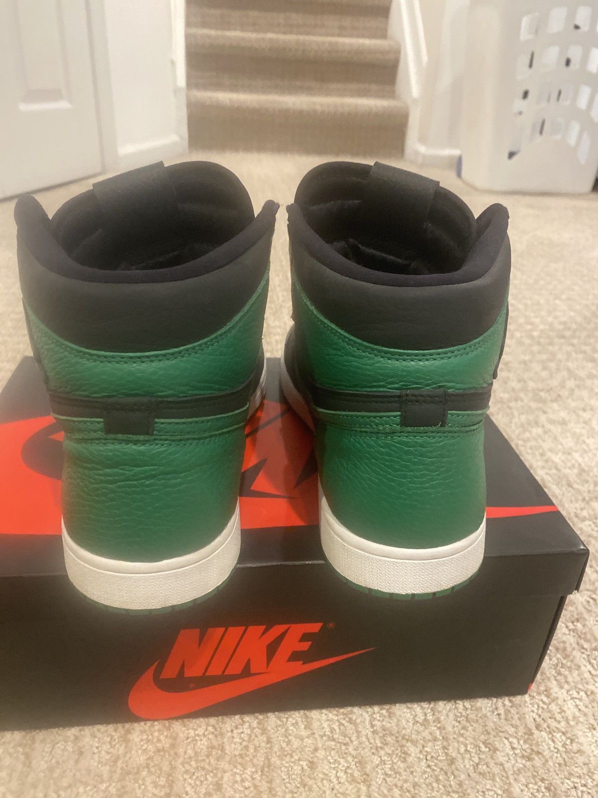 Jordan Brand Jordan 1 Black/Pine Green/Gym Red Size US 11.5 / EU 44-45 - 5 Thumbnail