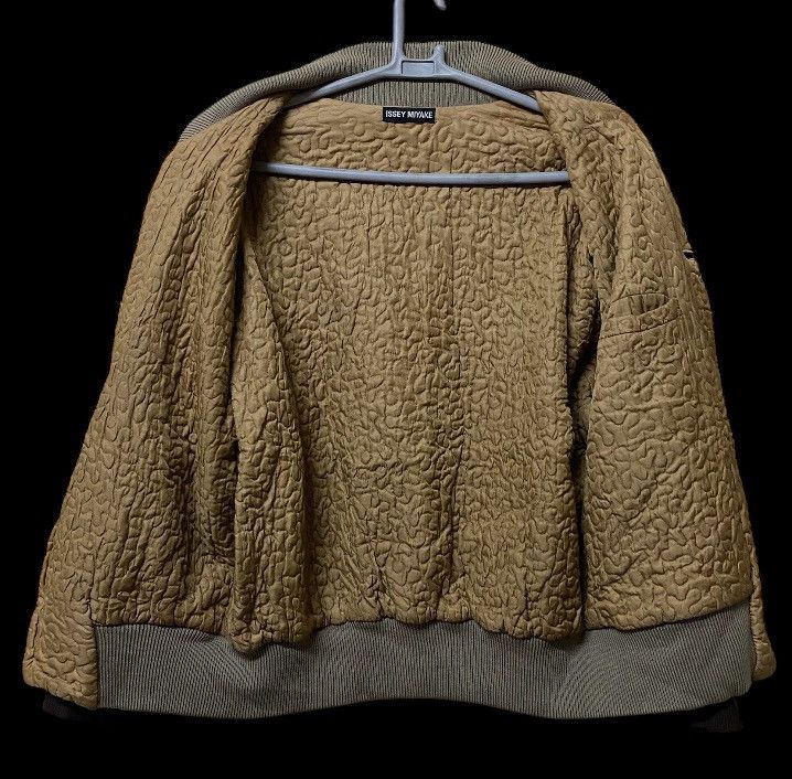 Issey Miyake 80s Masterpiece issey miyake bomber floral Size US M / EU 48-50 / 2 - 7 Thumbnail