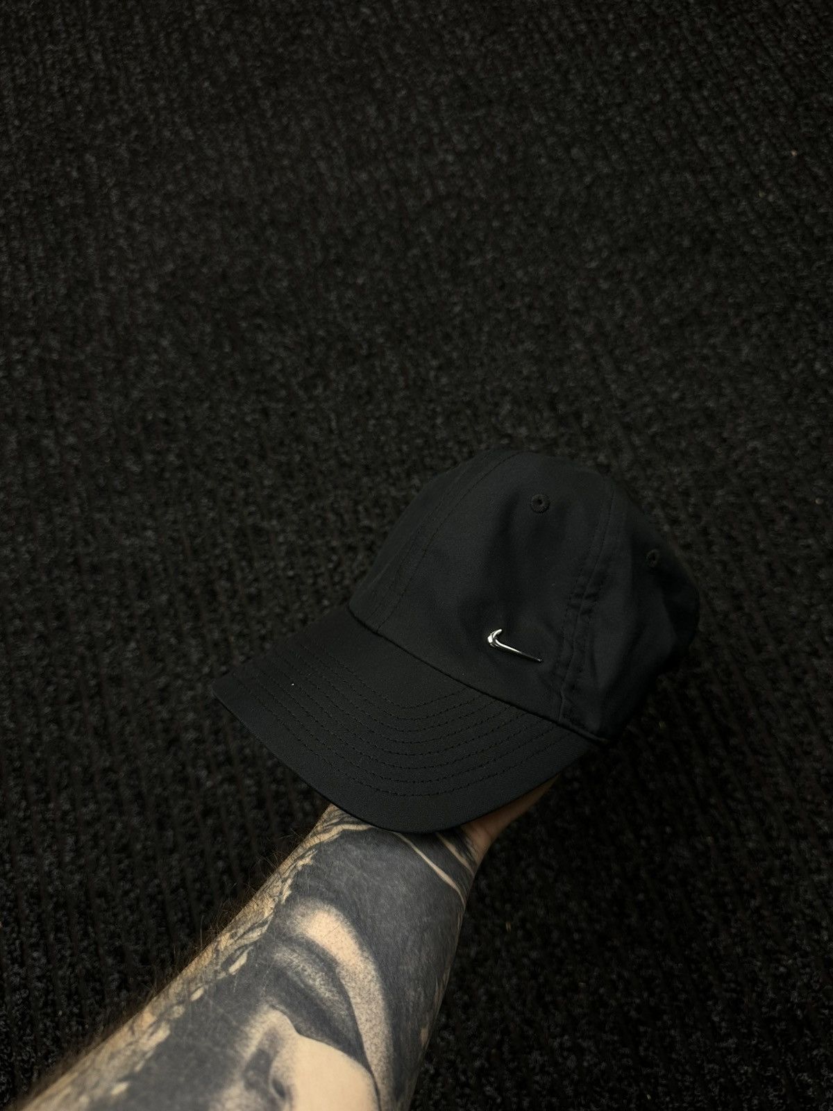 Nike Nike metal logo cap silver swoosh Size ONE SIZE - 2 Thumbnail