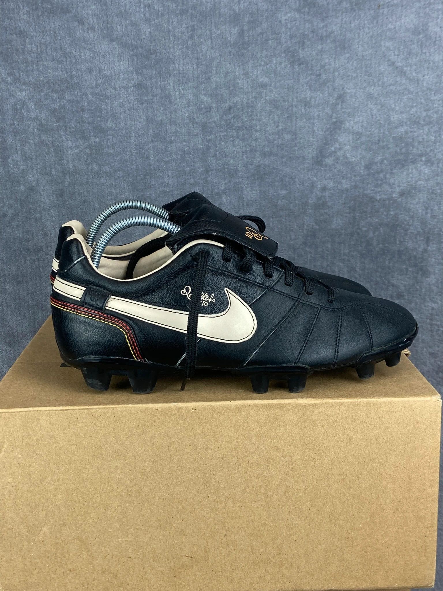 Nike Nike Tiempo Ronaldinho 10R FG football boots Size US 7 / EU 40 - 6 Thumbnail