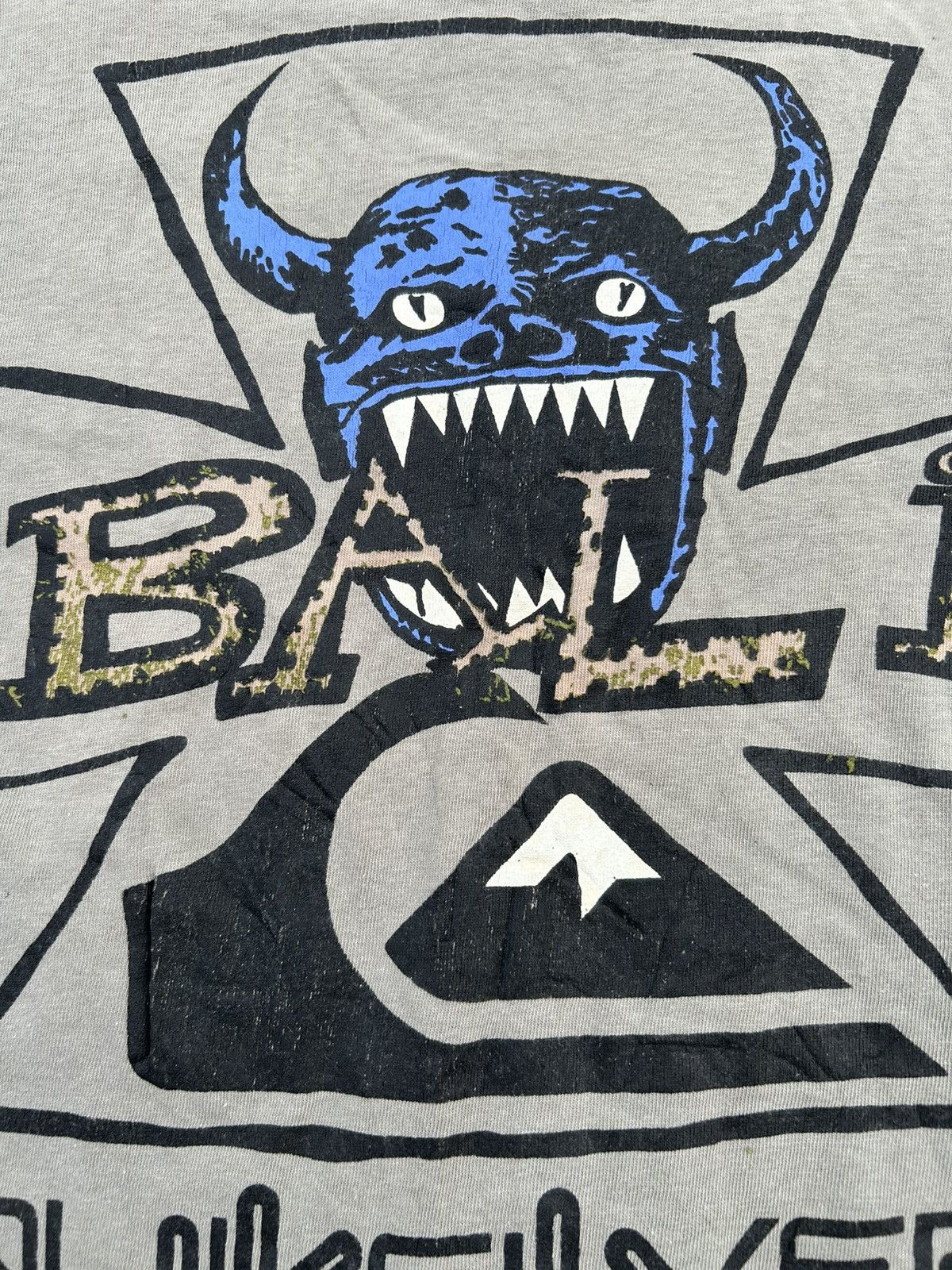 Stussy 90S' THRASHED VINTAGE QUIKSILVER SKULL BALI SUNFADED shirts Size US XL / EU 56 / 4 - 4 Thumbnail