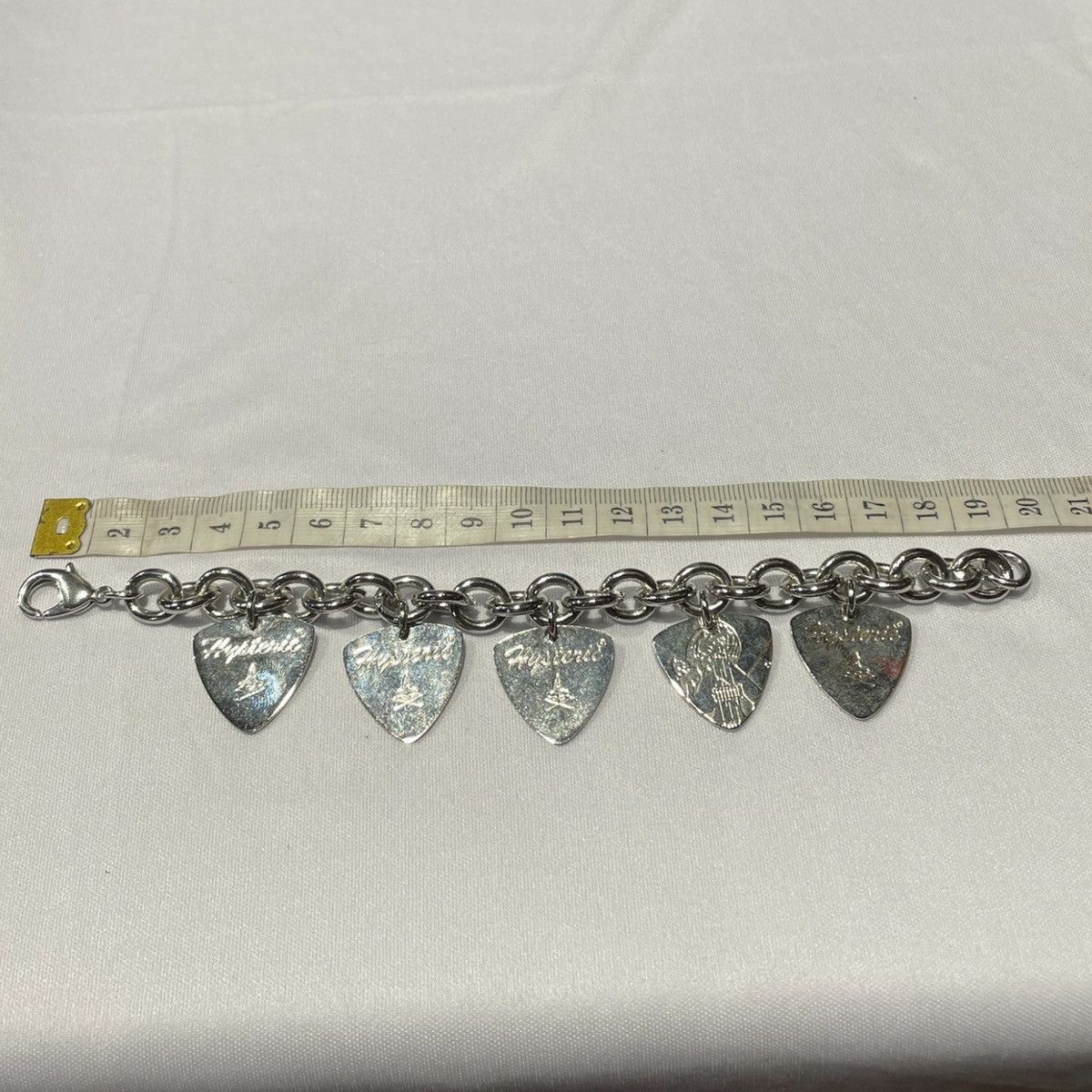 Hysteric Glamour Hysteric Glamour Guitar Pick Charm Bracelet Size ONE SIZE - 9 Thumbnail