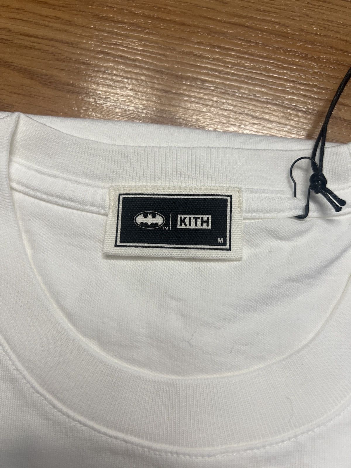 Kith Kith x Batman Vintage Tee White Size M Brand New Size US M / EU 48-50 / 2 - 11 Thumbnail