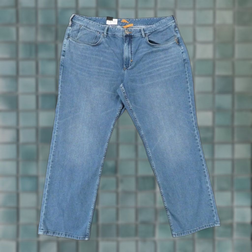 VINTAGE Tommy Bahama Jeans Men's 42x30 Straight Fit Denim Casual