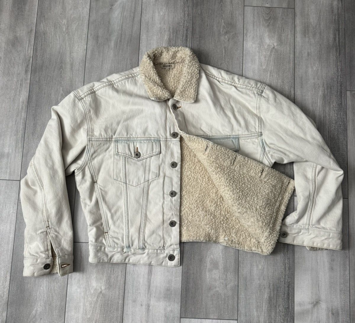 Yeezy Yeezy Season 5 Sherpa Denim Work Jacket ‘Ivory’ Size US XS / EU 42 / 0 - 3 Thumbnail