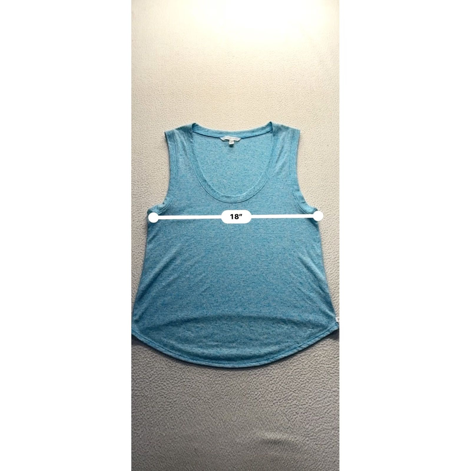 Victoria's Secret Victoria's Secret Blue Heather Sleeveless Tank Top S Unisex Adults Camisole Shirt Linen Polyester Heathered 85/15 85/15 Linen Polyester Short Back Hem Size S / US 4 / IT 40 - 8 Thumbnail