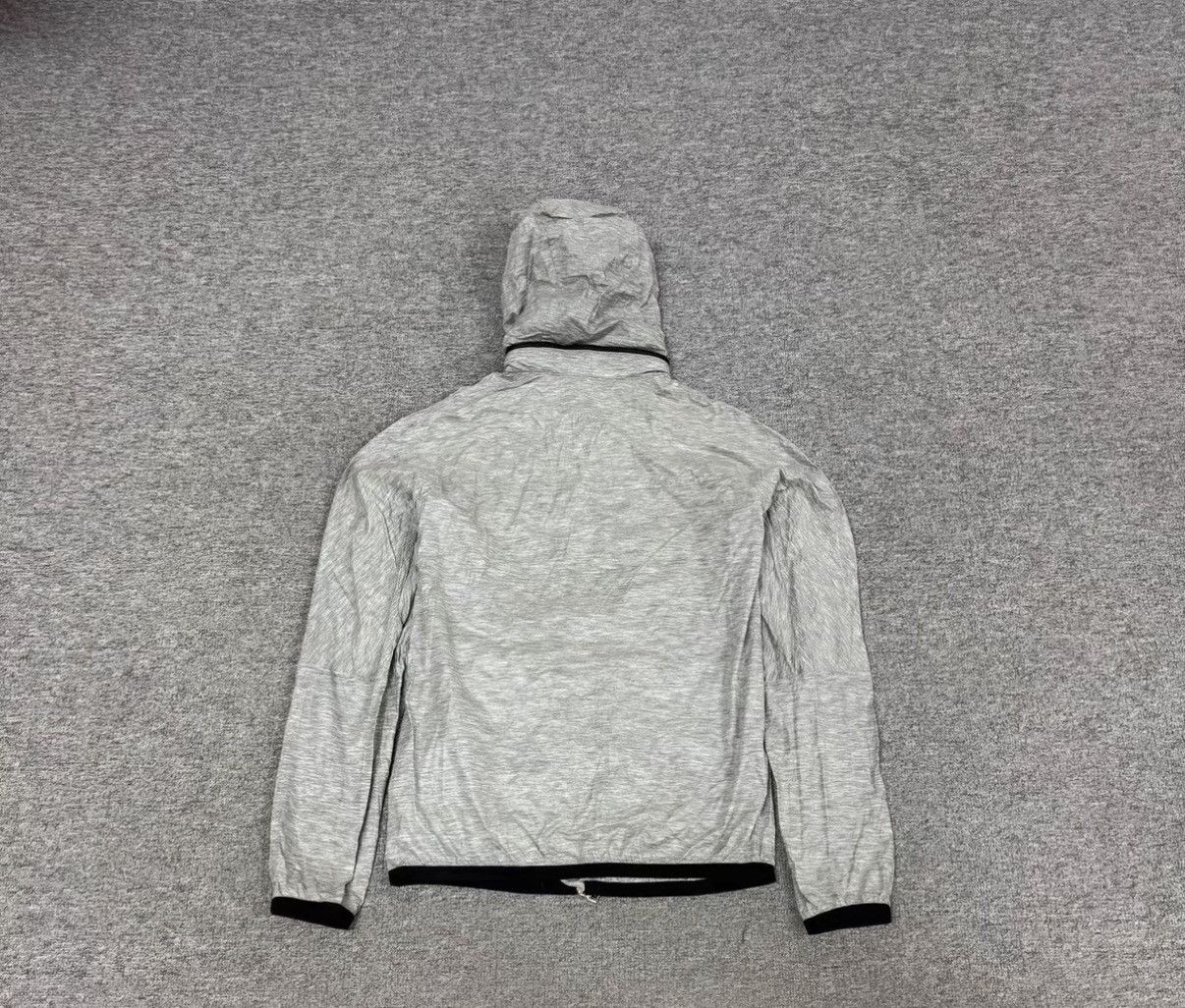 Louis Vuitton Louis Vuitton Gray Hooded Windbreaker Jacket J16 Size US M / EU 48-50 / 2 - 2 Thumbnail