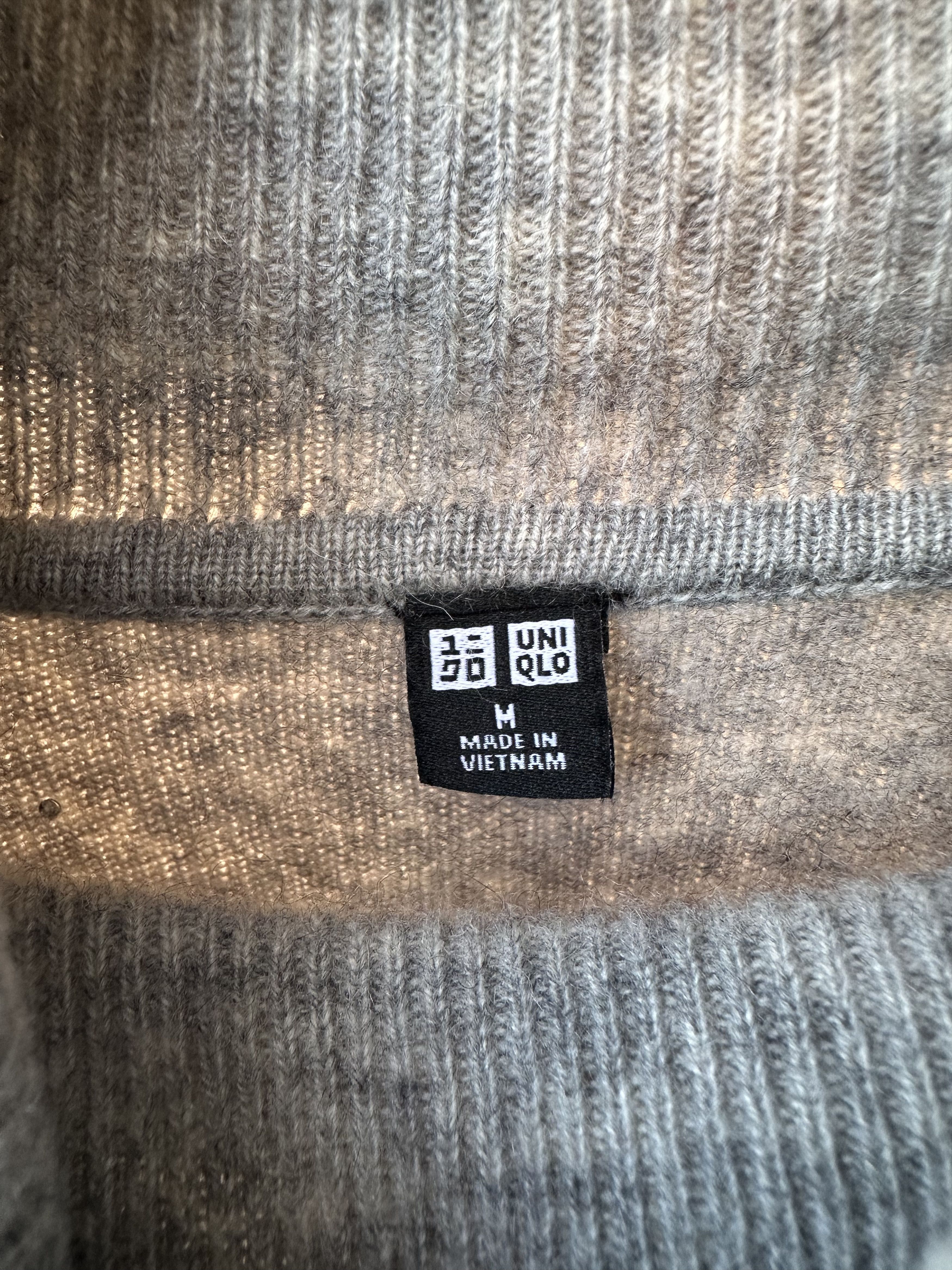 Uniqlo Cashmere Turtleneck Size US M / EU 48-50 / 2 - 4 Thumbnail