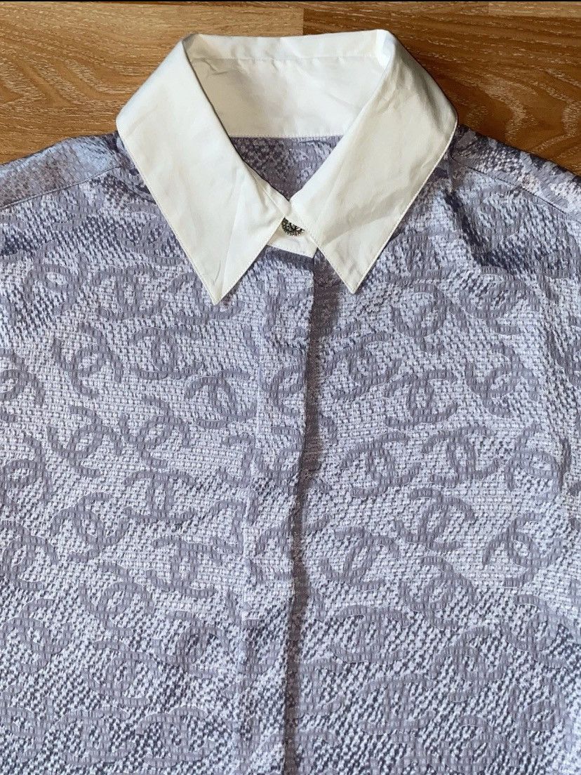 Chanel CHANEL MONOGRAM LOGO SILK BUTTON UP SHIRT SIZE 36 Size XS / US 0-2 / IT 36-38 - 2 Thumbnail