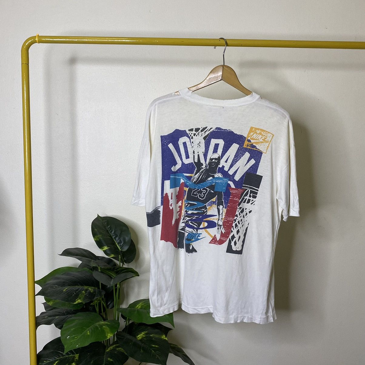 Jordan Brand × Nike × Vintage Vintage 1990s Nike Michael Jordan Distressed Tee Size US L / EU 52-54 / 3 - 1 Thumbnail