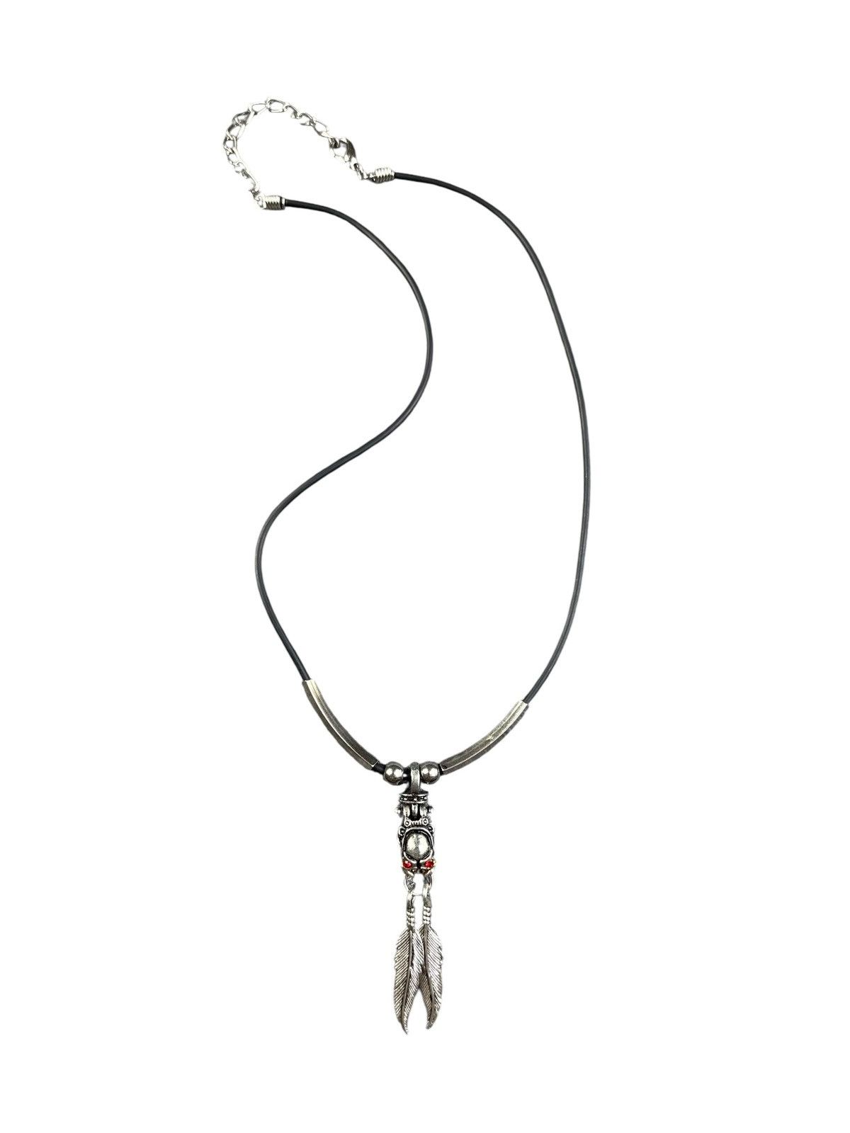 Native 2000s JAPANESE MADE TRIBAL INSPIRED TWIN FEATHERS NECKLACE Size ONE SIZE - 2 Thumbnail