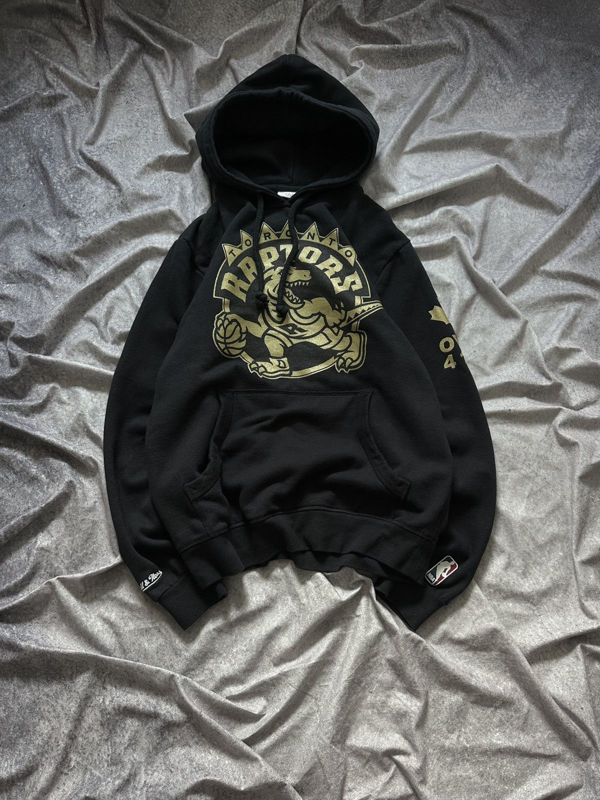 Mitchell & Ness × October's Very Own RARE Mitchell & Ness Gold OVO x Raptors Black Hoodie Size US S / EU 44-46 / 1 - 7 Thumbnail