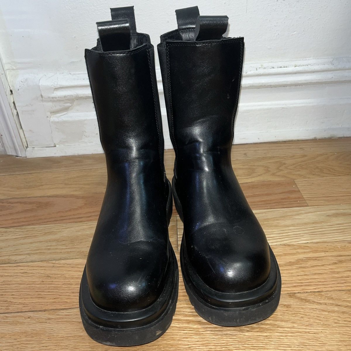Bottega Veneta Bottega Veneta lug boots Size US 9 / IT 39 - 2 Thumbnail