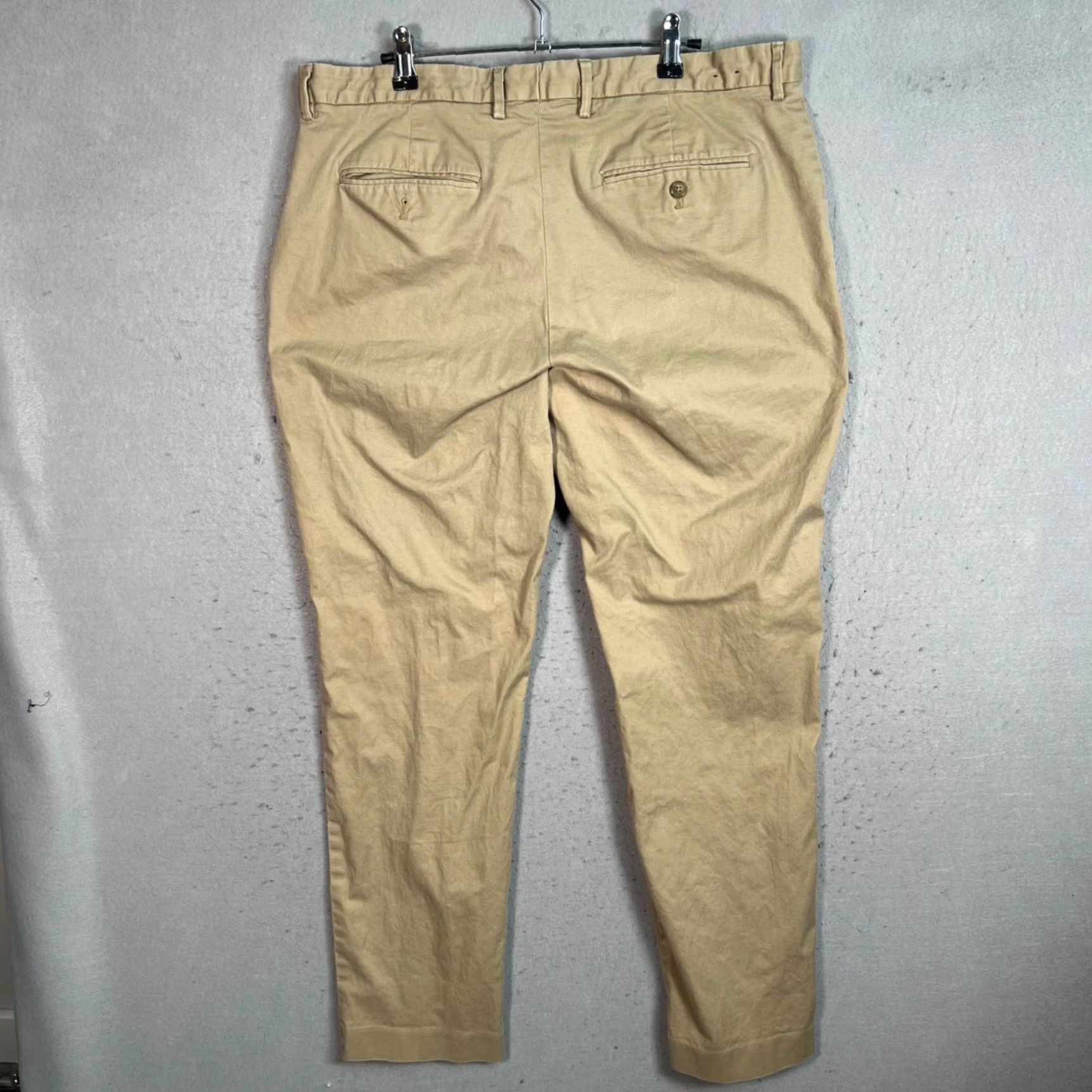 J.Crew J. Crew Bowery Slim Fit Chino Pants Mens 36 x 32 Beige Cotton Blend Slim Straight 90s Preppy Mens Size US 36 / EU 52 - 2 Thumbnail