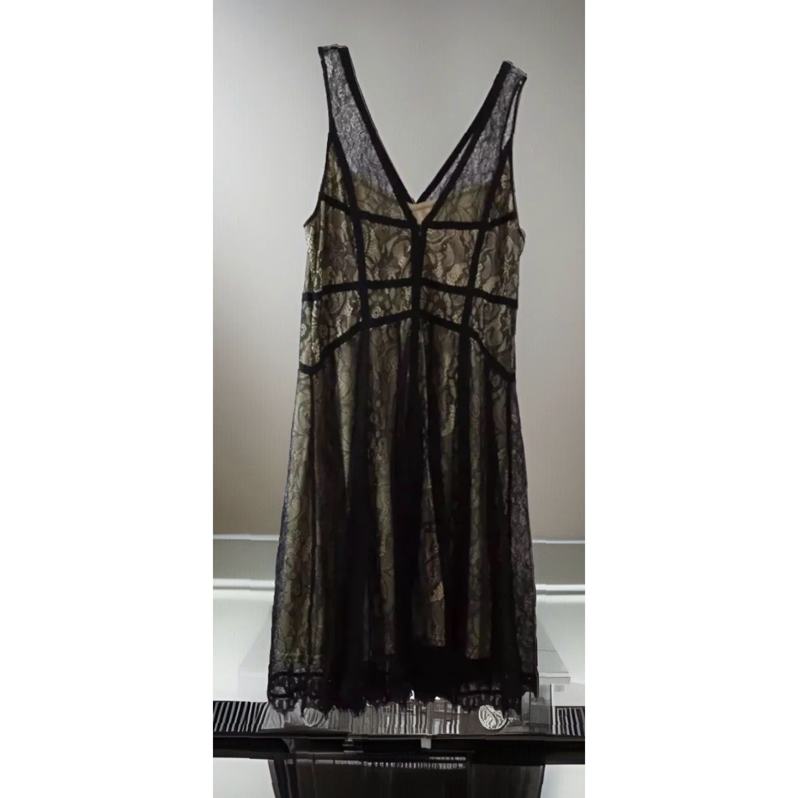 Torrid NEW Torrid Multicolor Lace Overlay V-Neck Cocktail Dress Knee Length Size 10 Womens Size L / US 10 / IT 46 - 2 Thumbnail