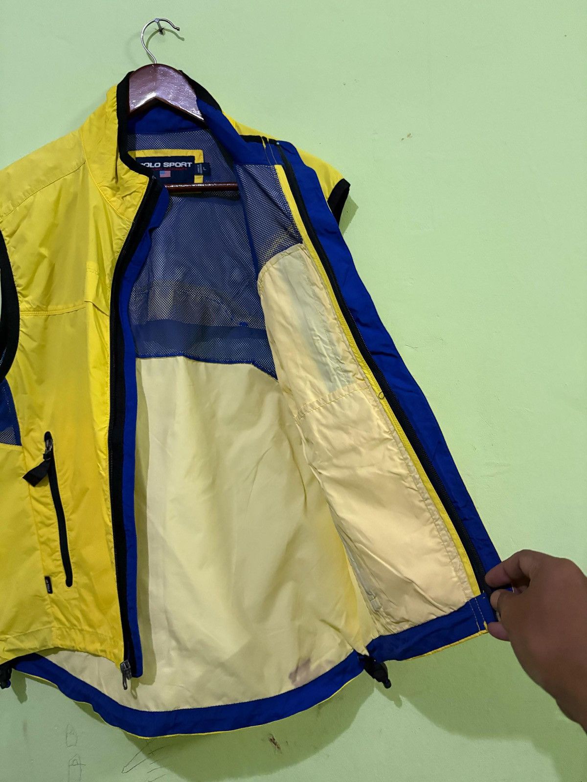 Polo Ralph Lauren × Vintage Vintage Polo Sport Nylon Vest Design Size US L / EU 52-54 / 3 - 5 Thumbnail