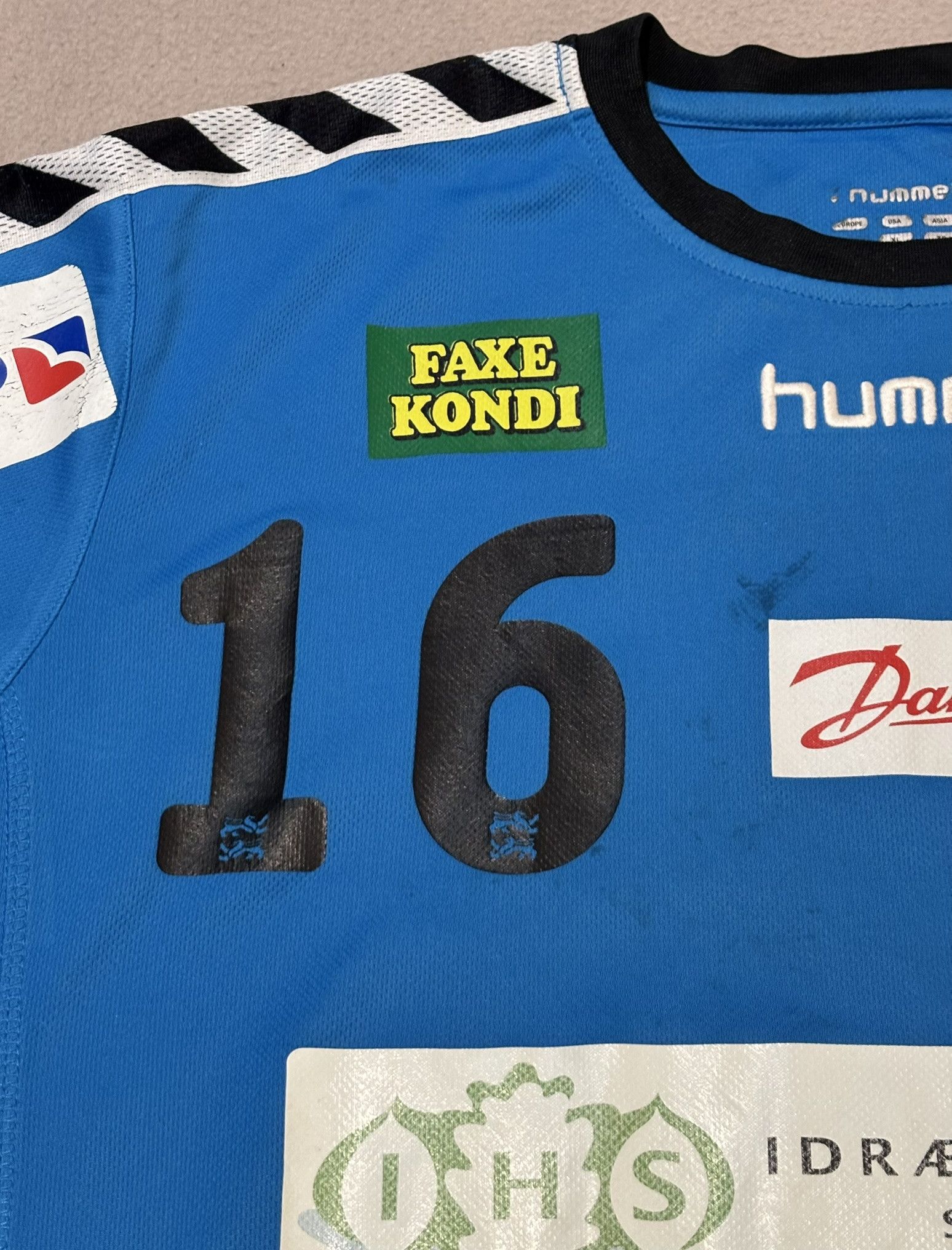 Hummel Sonderjyske #16 Hummel Handball Goalkeeper Shirt Size XL Size US XL / EU 56 / 4 - 7 Thumbnail